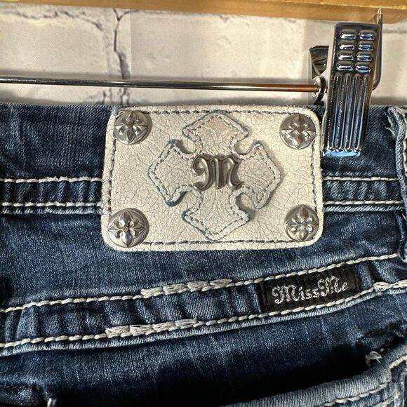 Miss Me Women’s Jeans size 30 Mid Rise Skinny Embellished Denim Pockets ME8545SR - Picture 4 of 12